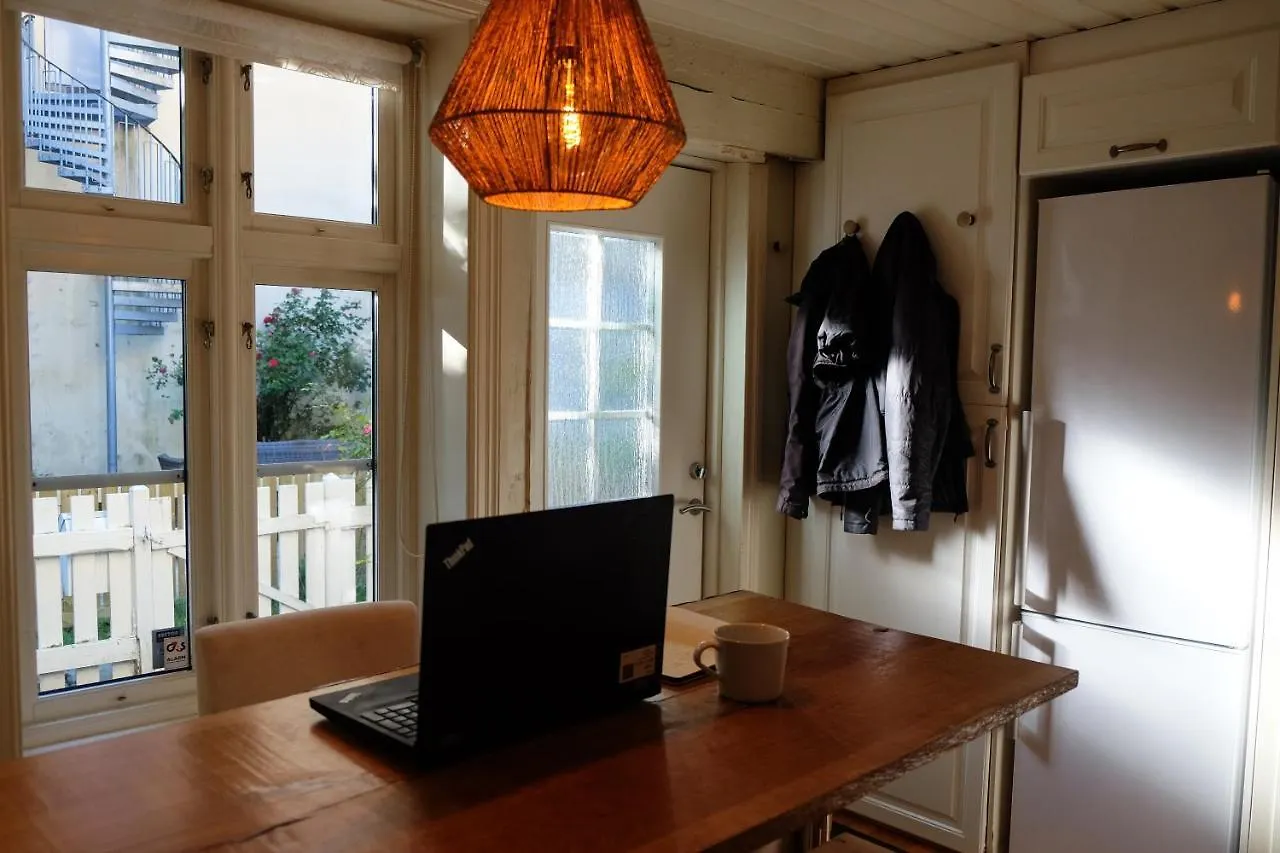 Ferienwohnung Charming Bergen House, Rare Historic House From 1779, Whole House